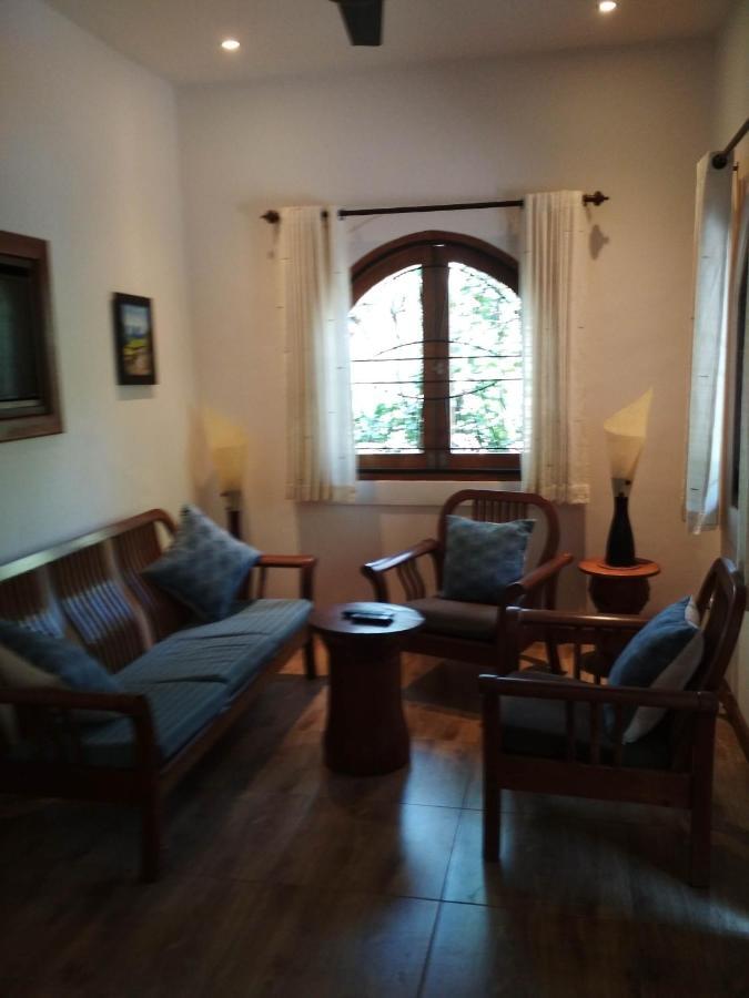 The Country House Senggigi Exterior foto